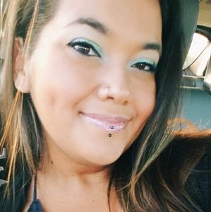 Meet your Posher, Candice